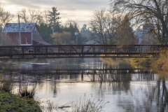 pedestrian-bridge-across-north-santiam-river